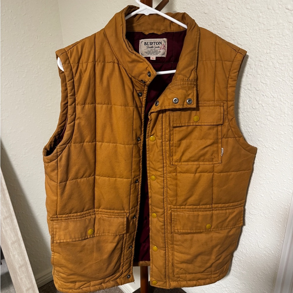 Burton Woodford vest size large